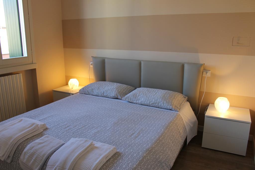 Residence Barcarola Sirmione Zimmer foto